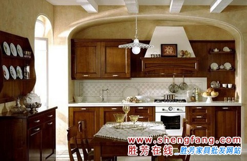 精明煮婦來支招 一起喝櫥柜油漬說拜拜