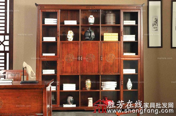 水曲柳實木家具的優(yōu)缺點