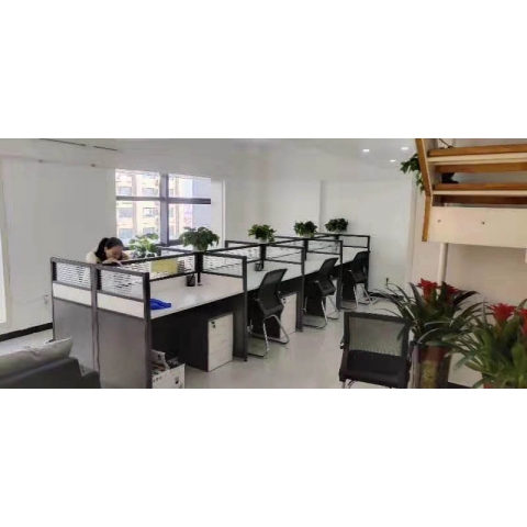 勝芳批發(fā)辦公桌 辦公電腦桌 職員桌 辦公桌隔斷 辦公桌擋板 員工桌 寫字臺 帶抽屜辦公桌 辦公電腦桌 辦公家具 信達(dá)家具