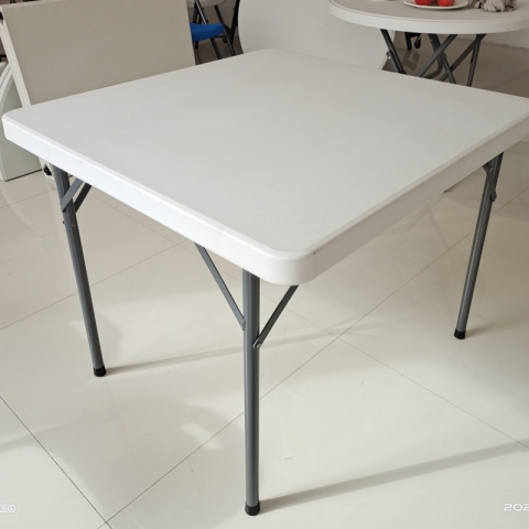 【嘉琪家具】880mm*880mm吹塑桌面的折疊桌廠家直供擺地攤桌子  折疊桌 大排檔桌子 折疊方桌 防水耐臟 省運費