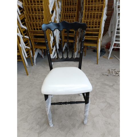 勝芳家具批發(fā) 復(fù)古式餐椅 禮堂椅 靠背椅 休閑椅 竹節(jié)椅 婚慶椅 洽談椅 宴會(huì)椅 酒店椅 酒店家具 客廳家具 名爵酒店家具