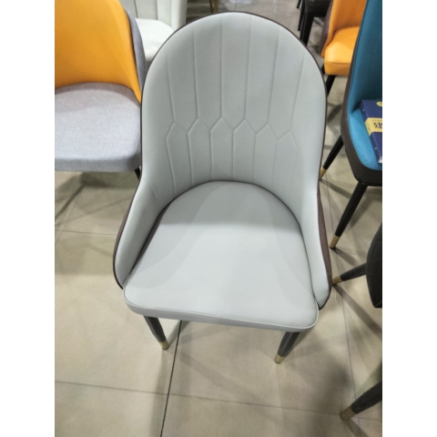 勝芳餐椅批發(fā) 餐椅 時尚餐椅 家用家具 時尚家具 現(xiàn)代餐椅 軟包餐椅 輕奢家具 北歐餐椅 軟包椅 美典雅居家具