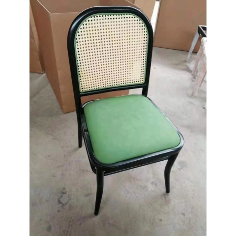 勝芳家具批發(fā) 酒店椅 復(fù)古椅 軟包椅 賓利椅 中式椅 蝴蝶椅 實(shí)木椅 宴會(huì)椅 休閑椅 洽談椅 餐廳椅 包房椅 酒店家具 餐廳家具 客廳家具 博旭家具批發(fā)