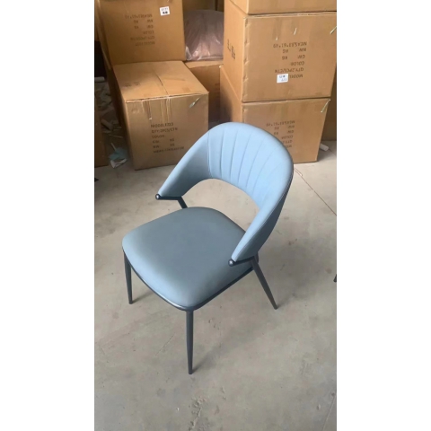 勝芳餐椅批發(fā) 餐椅 時尚餐椅 家用家具 時尚家具 現(xiàn)代餐椅 軟包餐椅 輕奢家具 北歐餐椅 軟包椅 博延家具