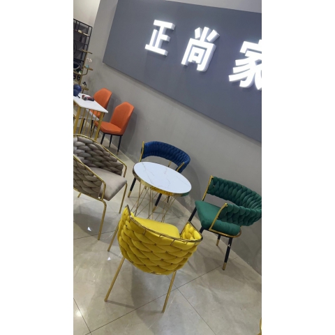 勝芳休閑輕奢桌椅批發(fā)，咖啡桌椅，網(wǎng)紅桌椅，洽談，接待桌椅，鈦金桌椅，北歐鈦金桌椅，正尚家具